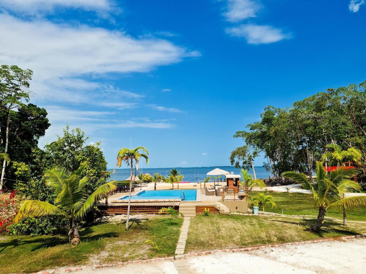 Seaside Chateau Resort เบลีซซิตี้ ภายนอก รูปภาพ
