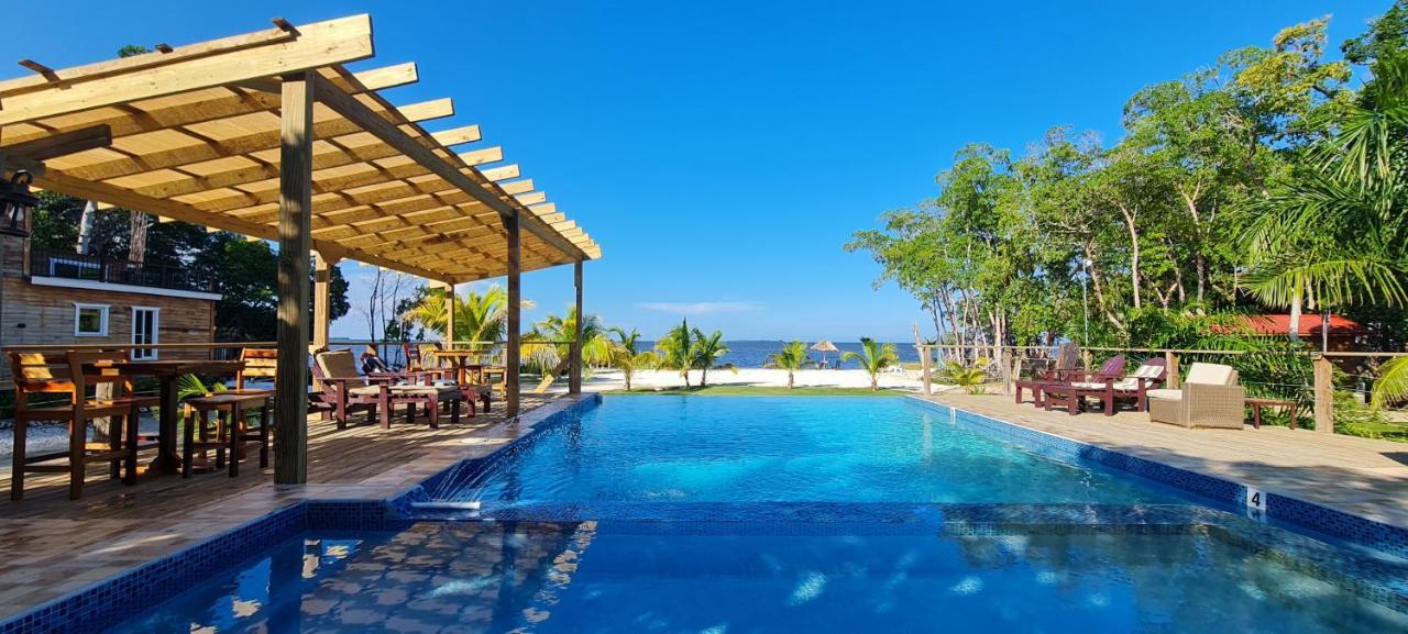Seaside Chateau Resort เบลีซซิตี้ ภายนอก รูปภาพ