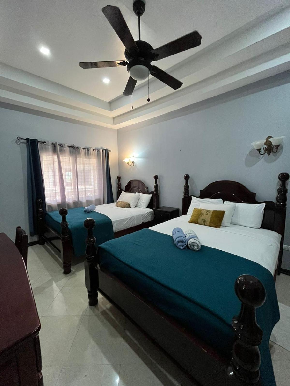 Seaside Chateau Resort เบลีซซิตี้ ภายนอก รูปภาพ